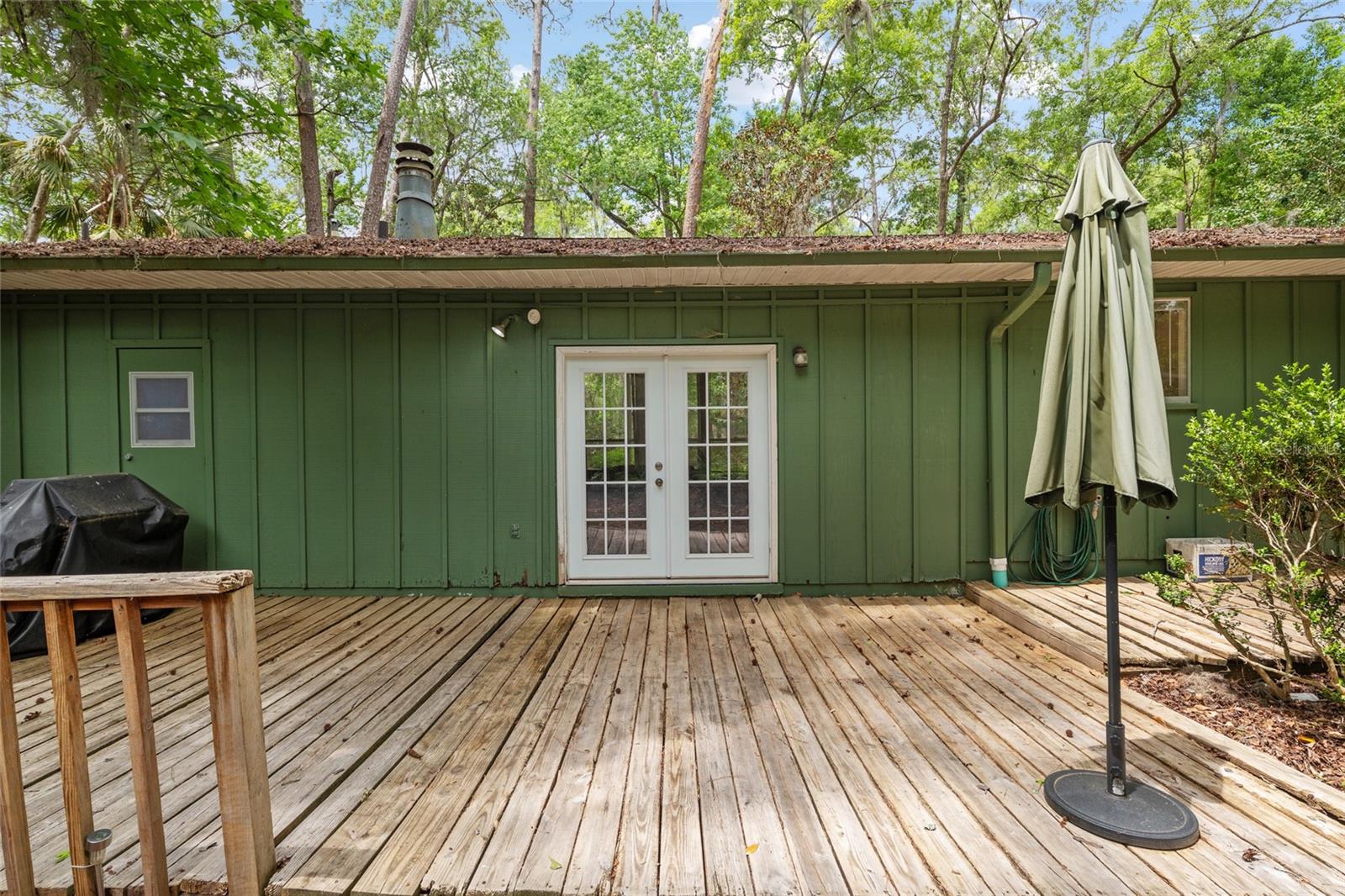 BLACK PINES - Residential