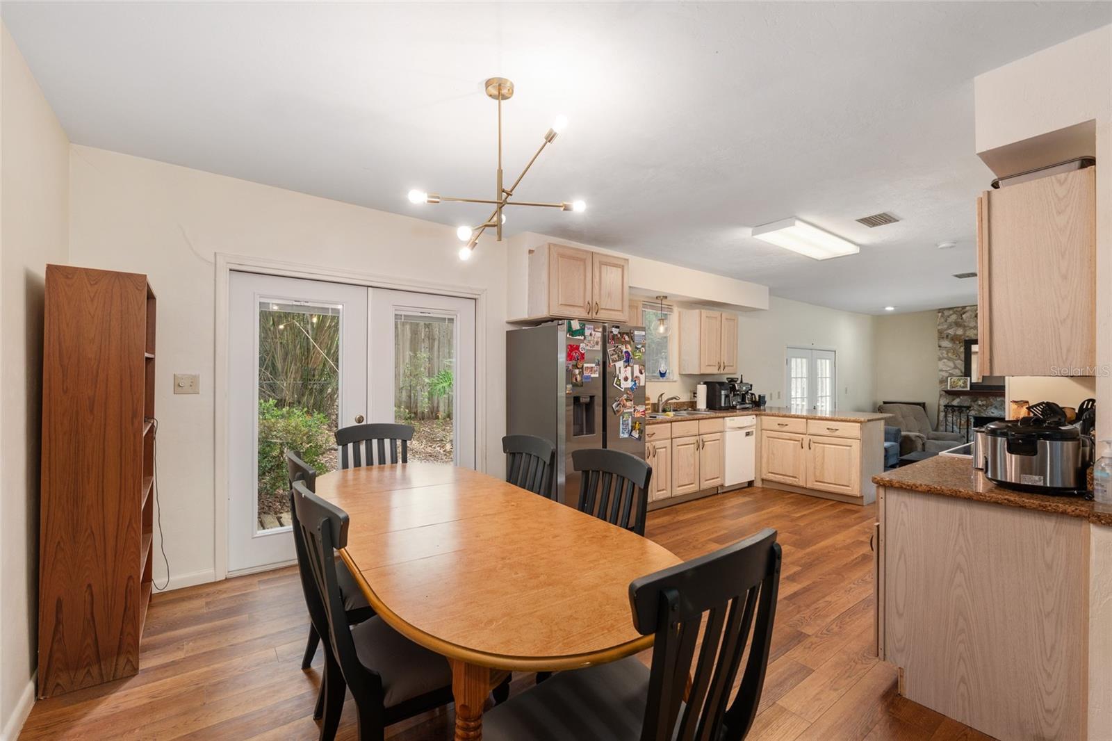 BLACK PINES - Residential