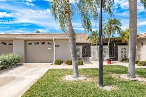 417 E BOCA CIEGA POINT BOULEVARD N 417 ST PETERSBURG FL 33708