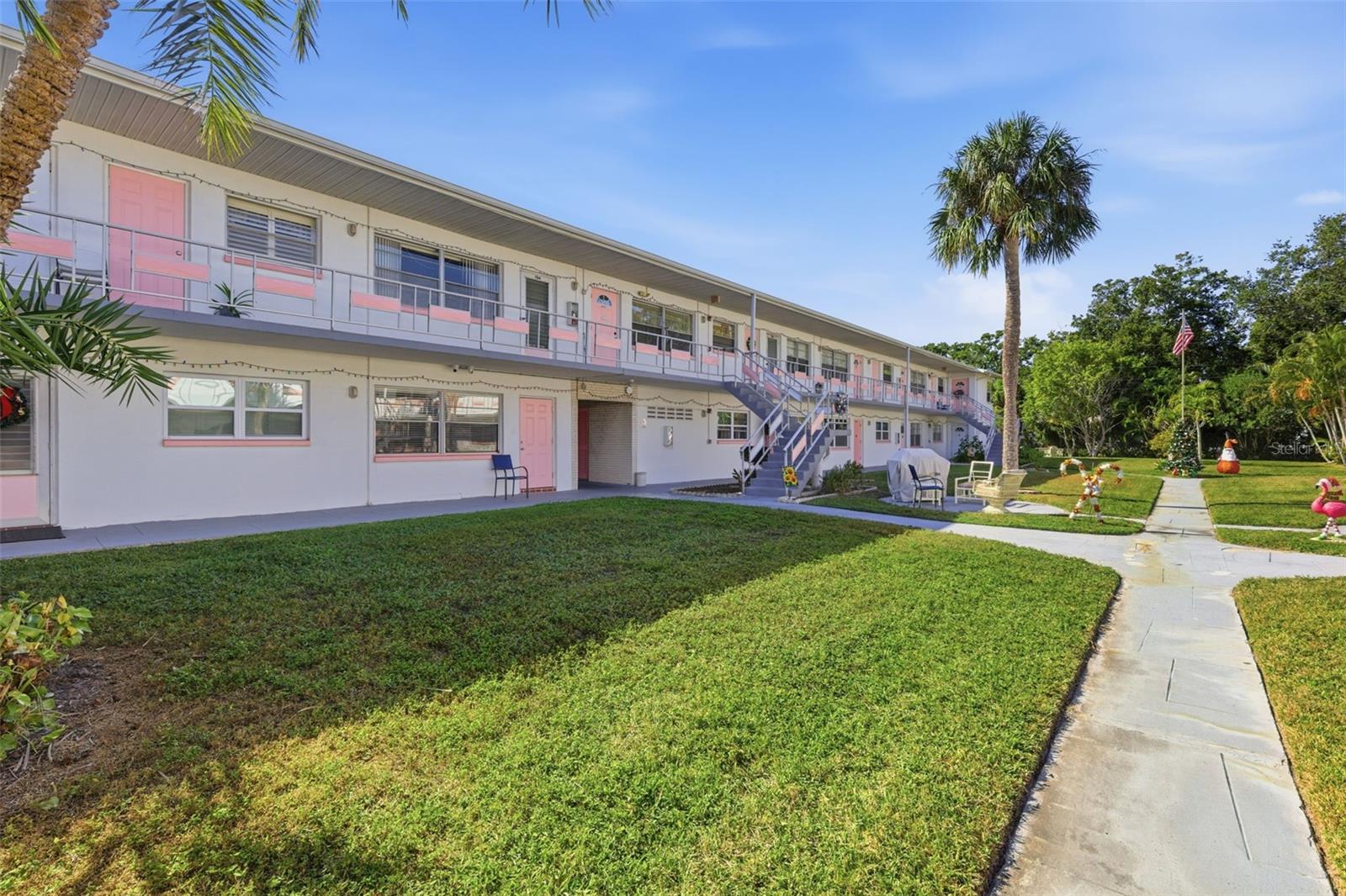 TOWN APTS CONDO - Residential