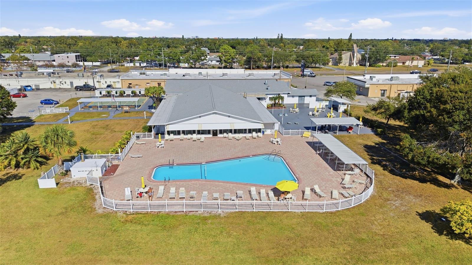 TOWN APTS CONDO - Residential