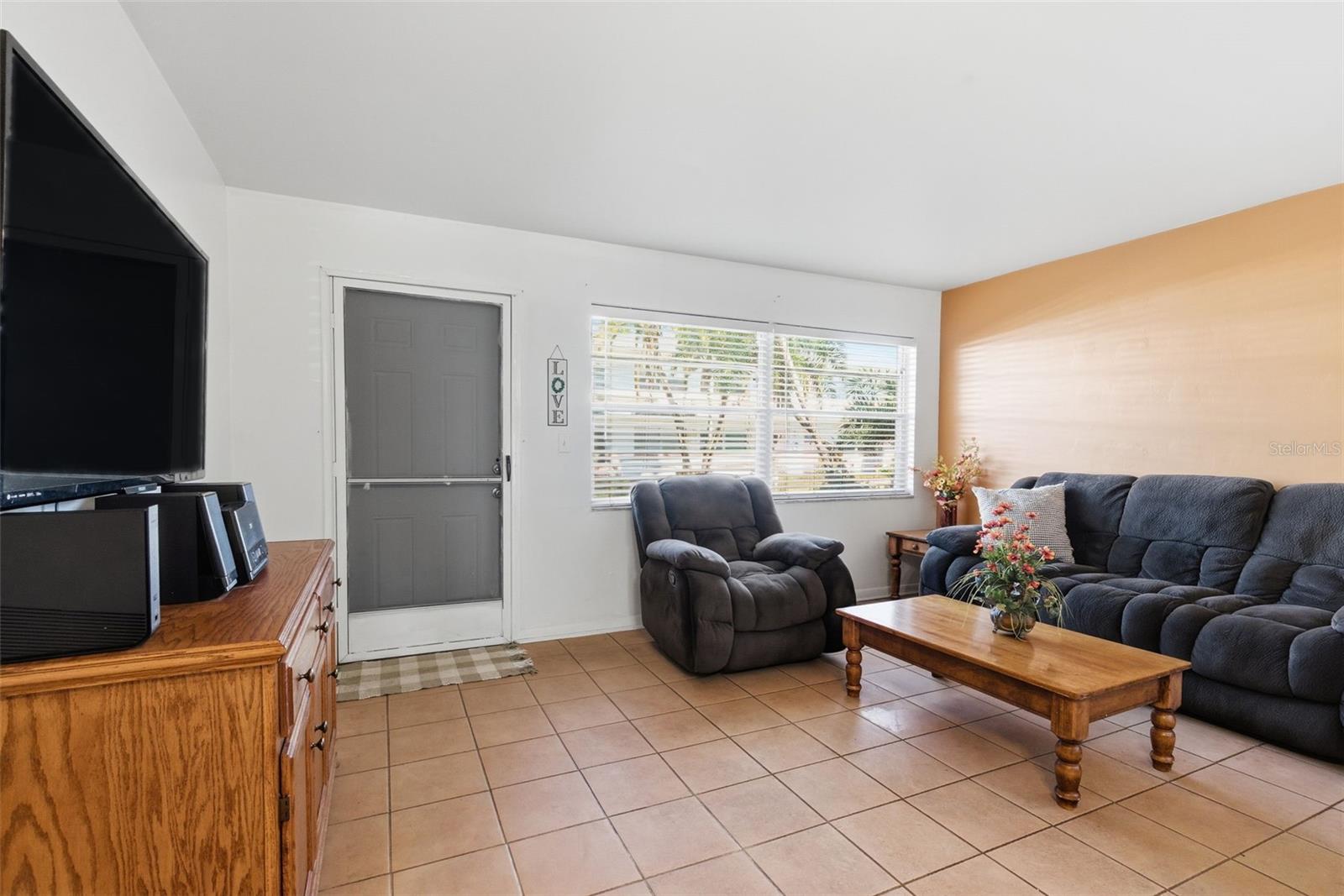 TOWN APTS CONDO - Residential