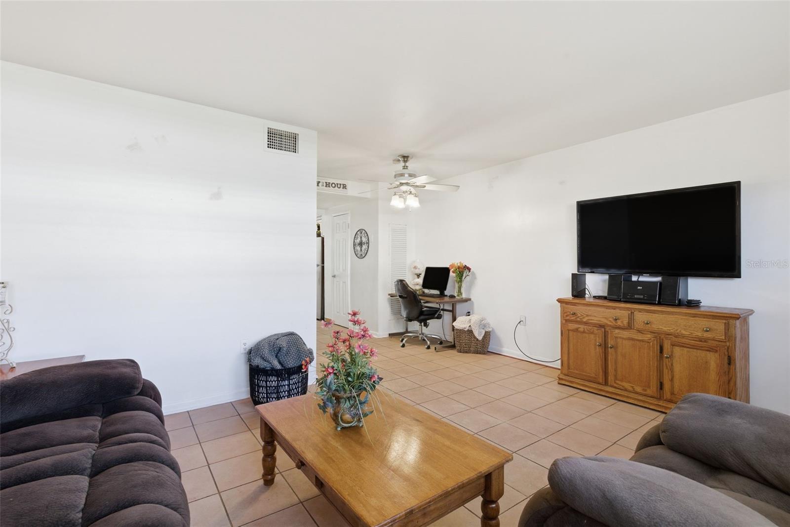 TOWN APTS CONDO - Residential