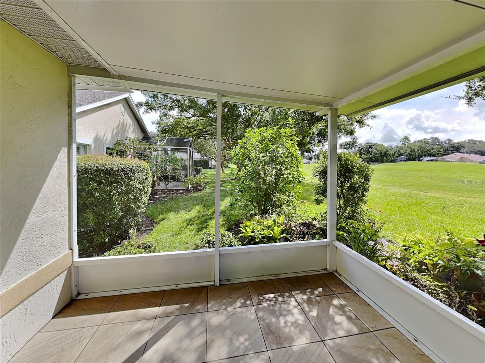 MOUNT DORA COUNTRY CLUB MOUNT DORA PH 02-1 - Residential Lease