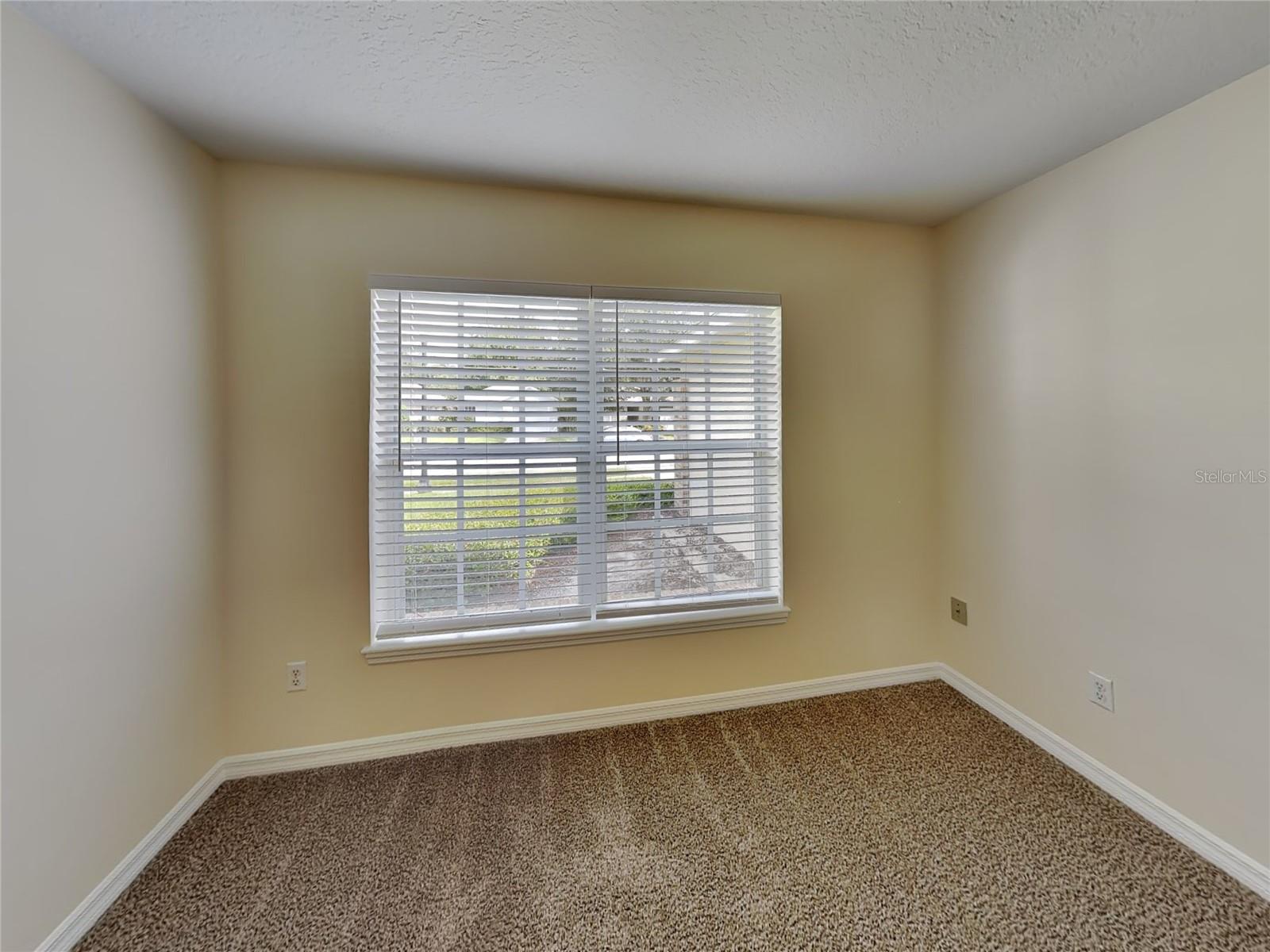 MOUNT DORA COUNTRY CLUB MOUNT DORA PH 02-1 - Residential Lease