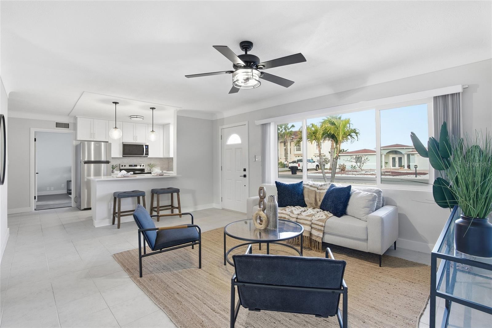 THREE PALMS POINT - Residential