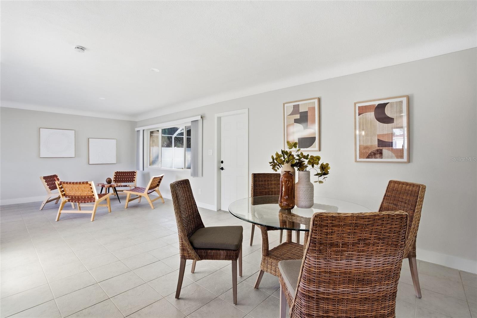 THREE PALMS POINT - Residential