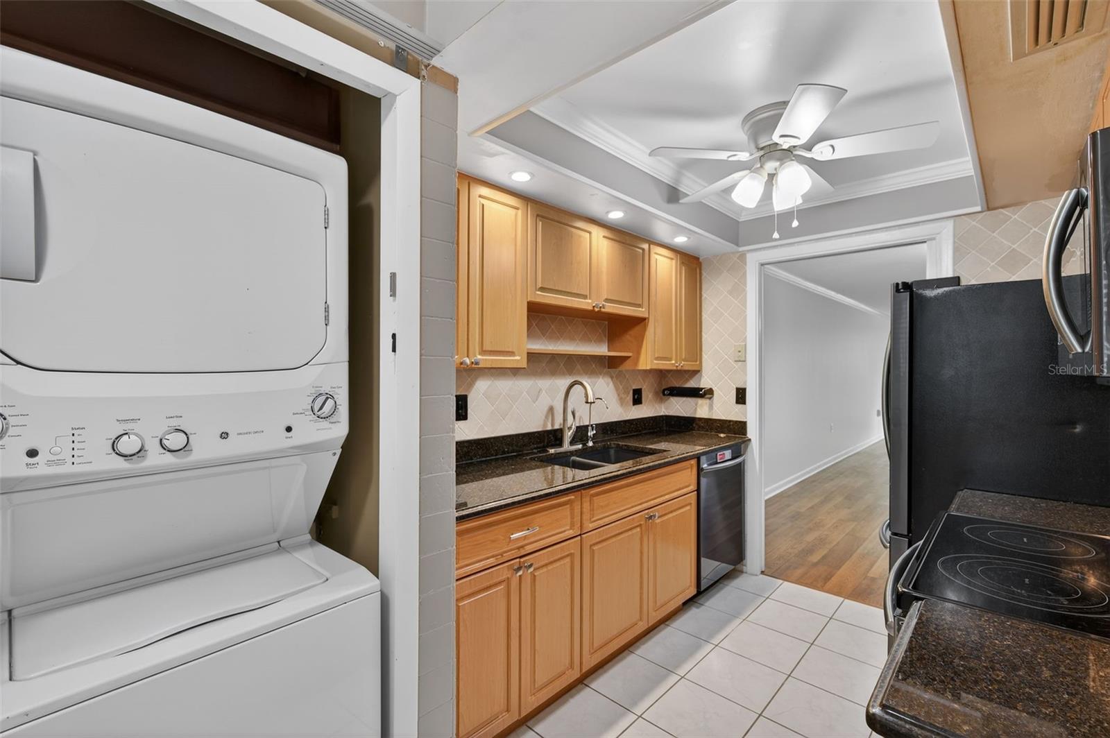 SEVILLE CONDO 4 - Residential