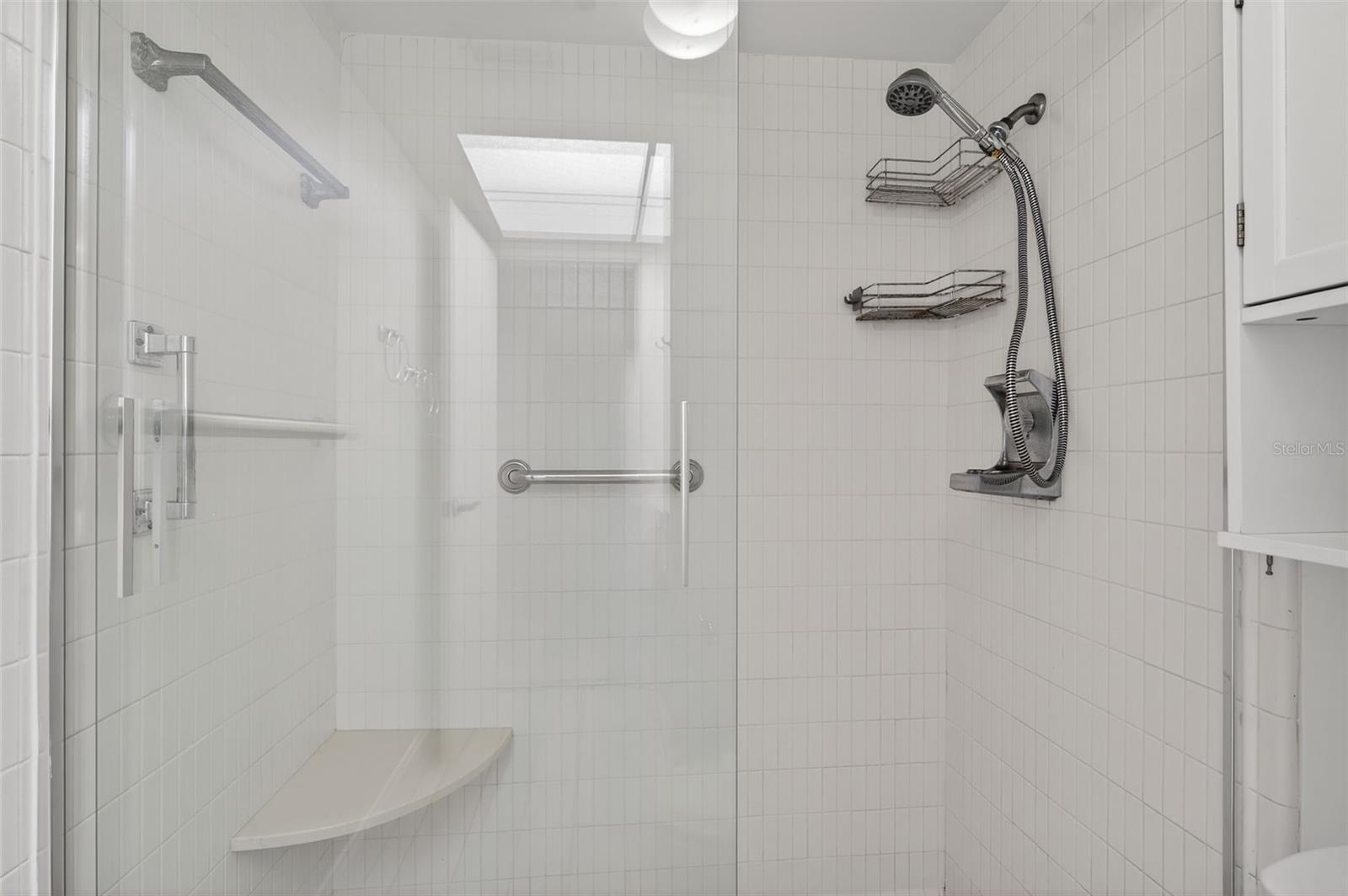 SEVILLE CONDO 4 - Residential