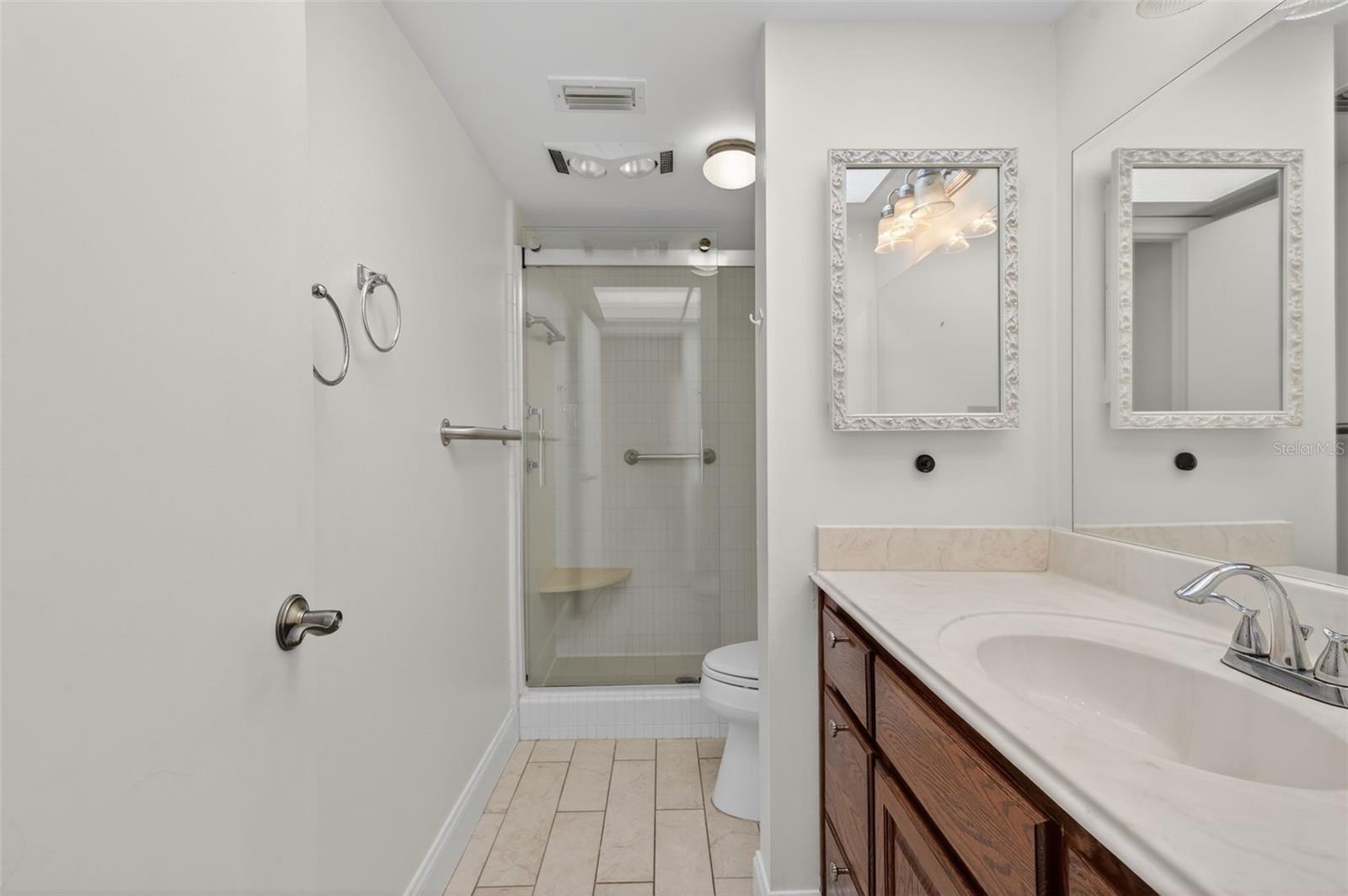 SEVILLE CONDO 4 - Residential