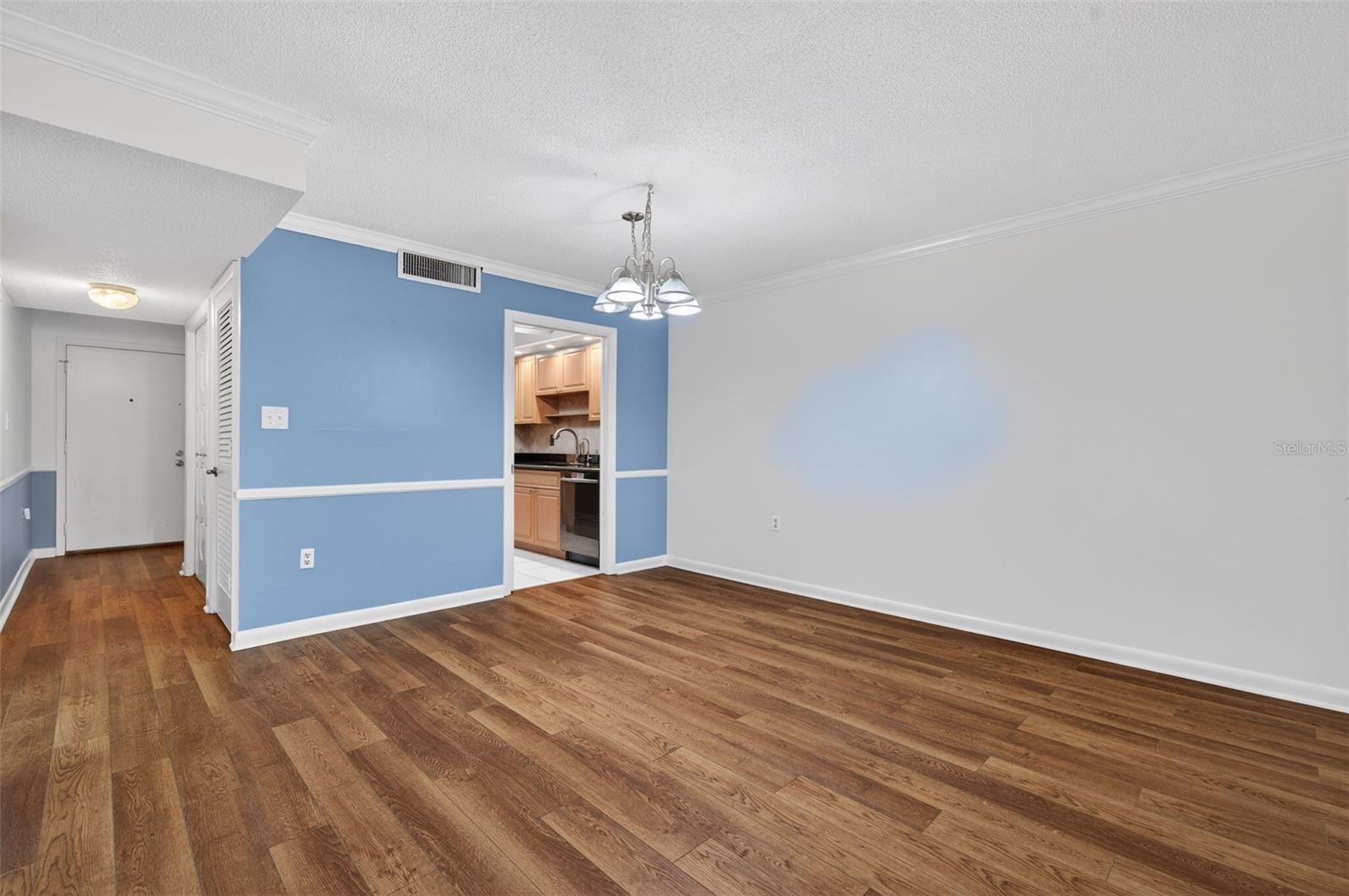 SEVILLE CONDO 4 - Residential