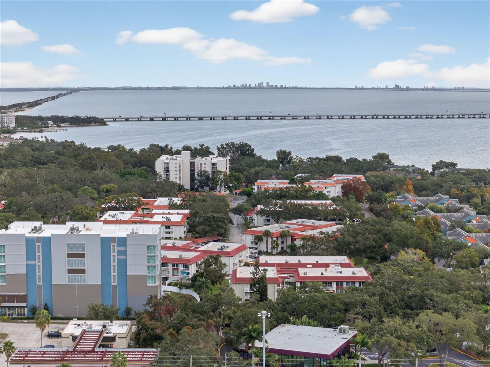 SEVILLE CONDO 4 - Residential