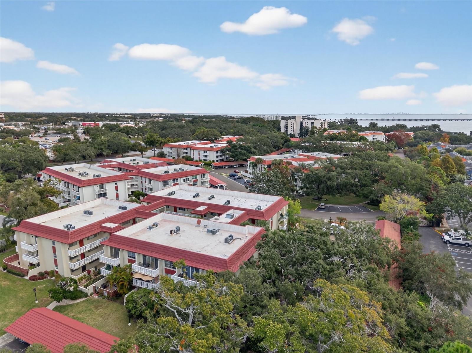 SEVILLE CONDO 4 - Residential