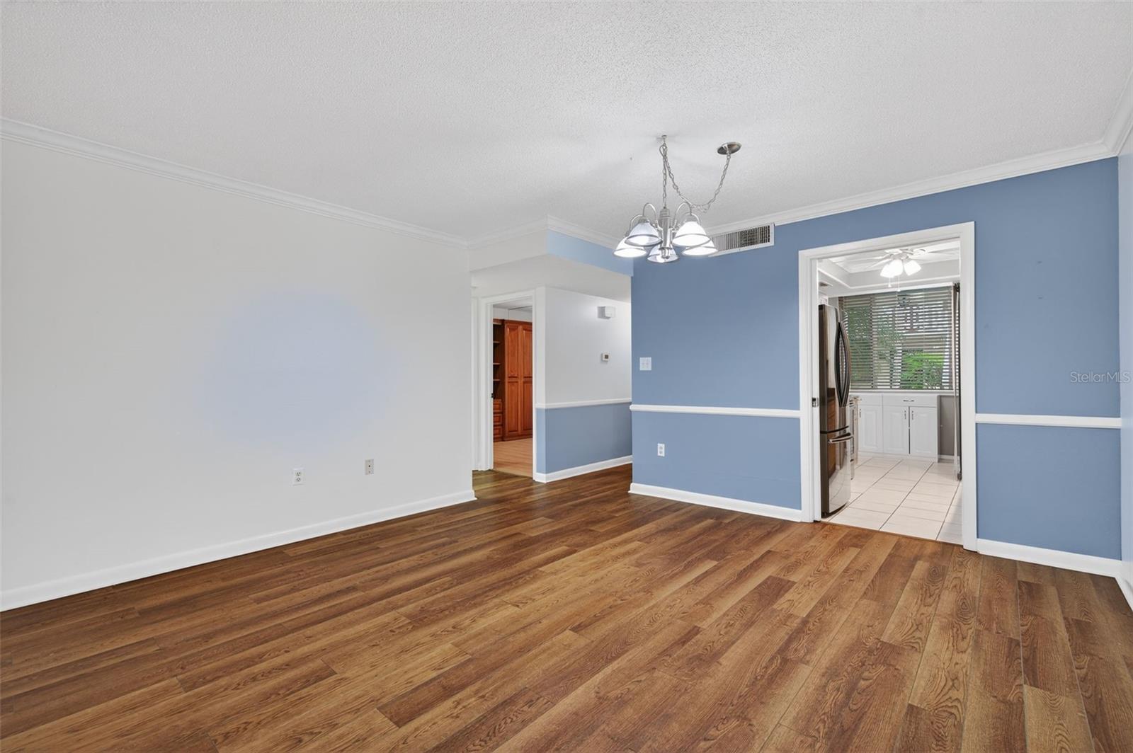 SEVILLE CONDO 4 - Residential