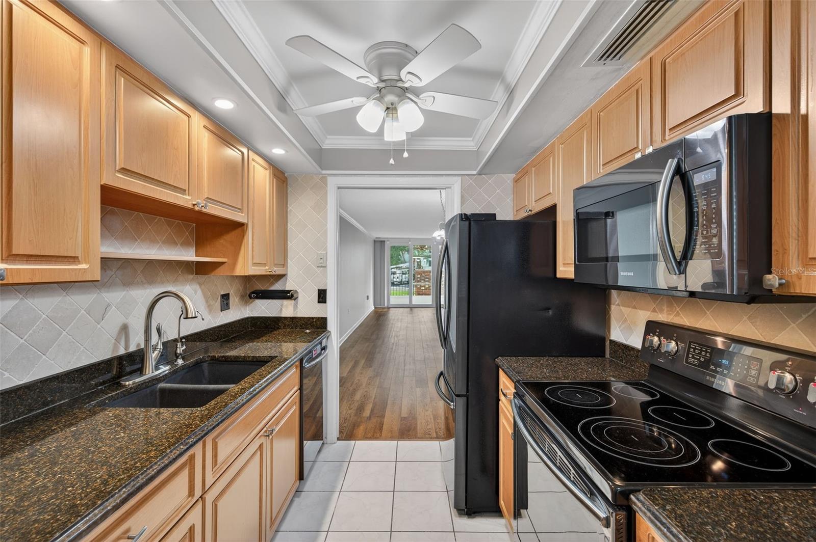 SEVILLE CONDO 4 - Residential