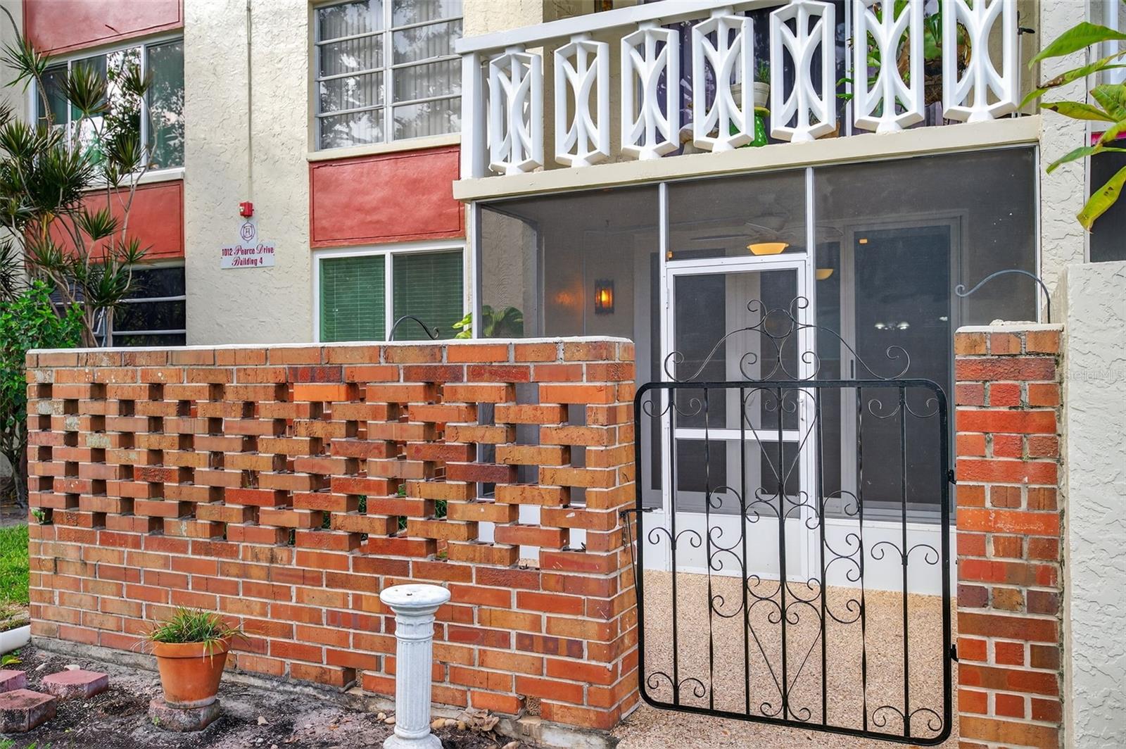 SEVILLE CONDO 4 - Residential