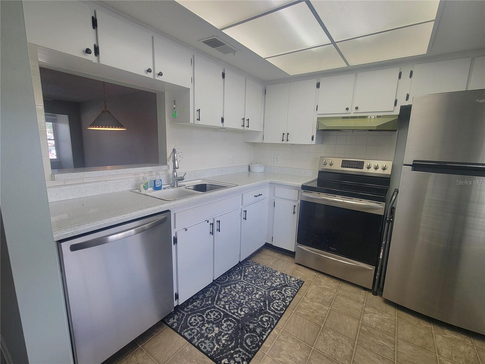 HEATHER LAKE APTS CONDO - Residential Lease