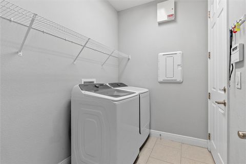 Tiny photo for 8113 Bridgeport Bay Circle, Mount Dora, FL 32757 (MLS # O6419657)