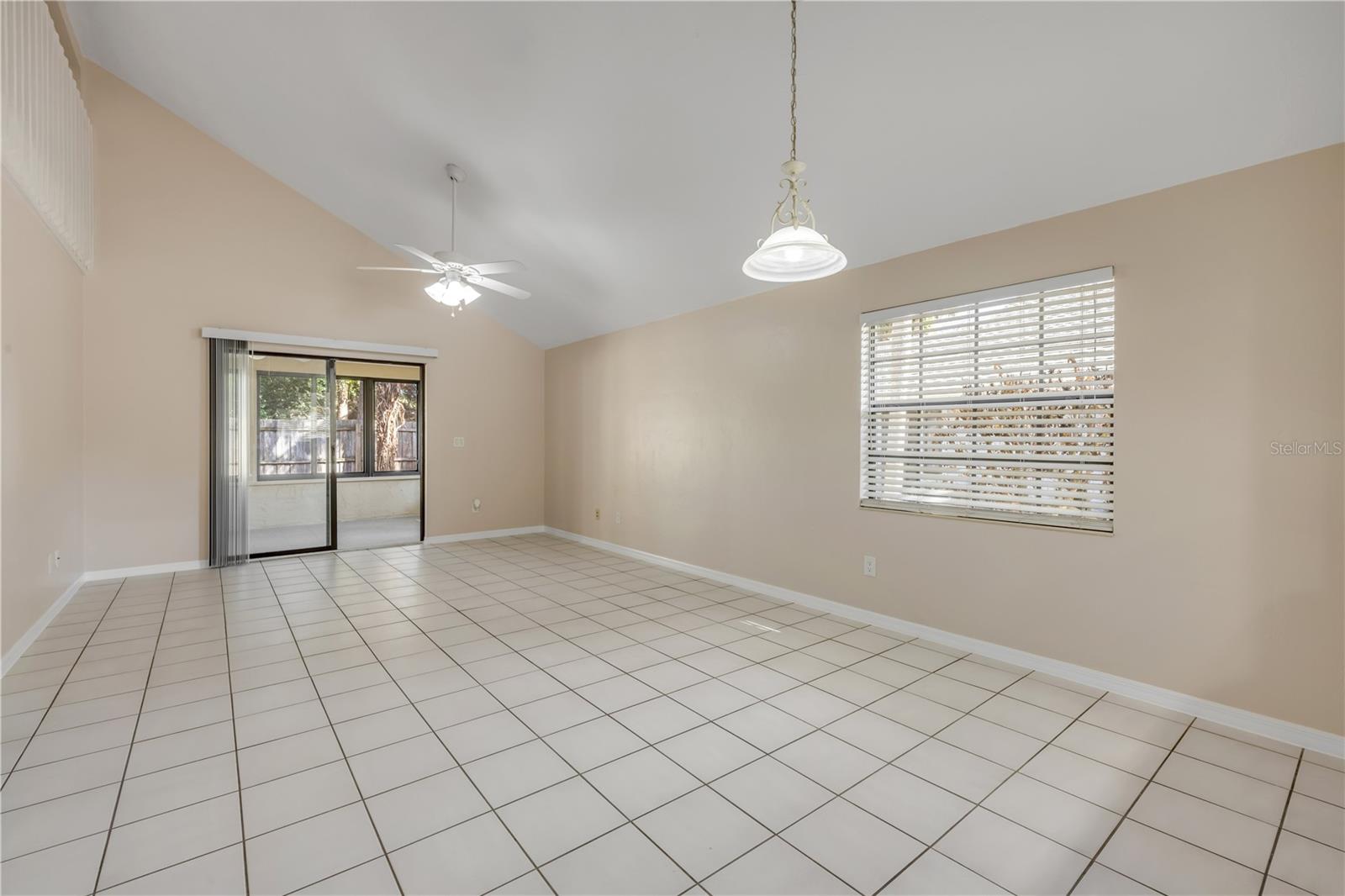 SHALLOWBROOK AT DUNLAWTON HILLS PH 01 - Residential