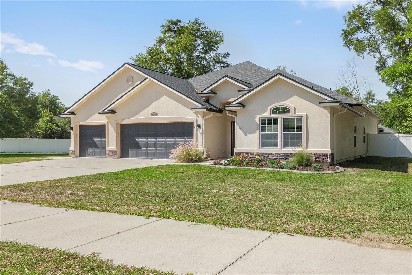 2645 CODY DRIVE
