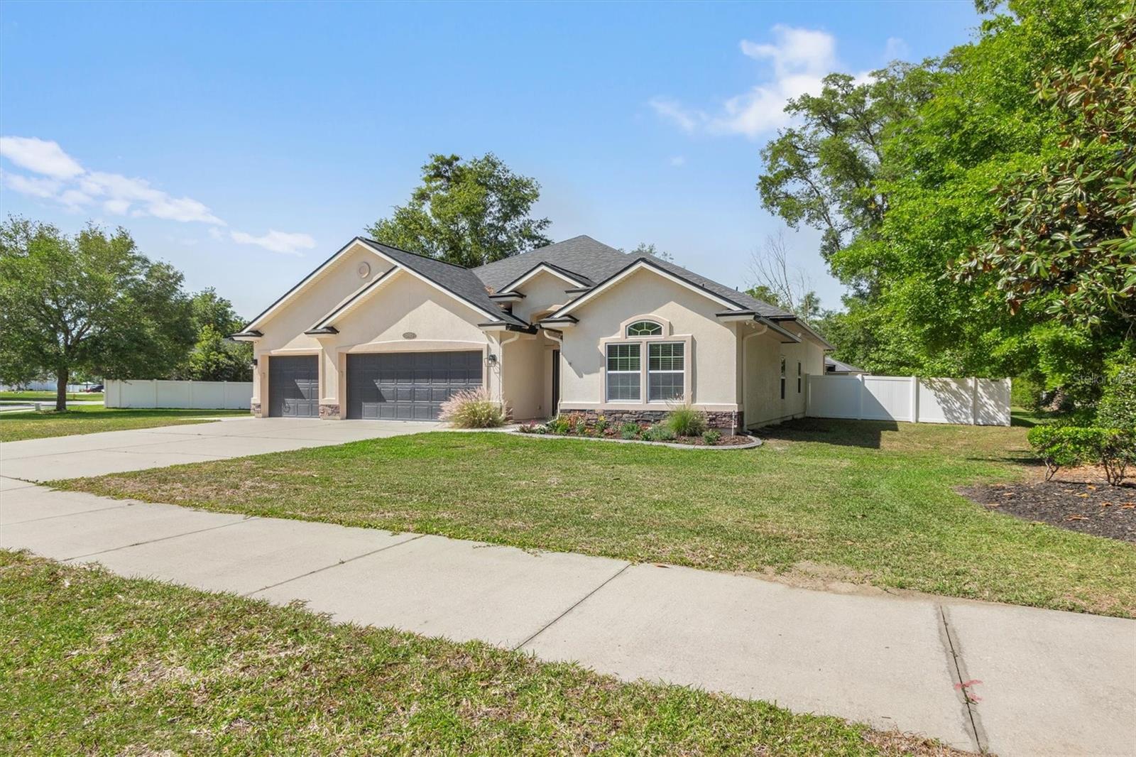2645 CODY DRIVE