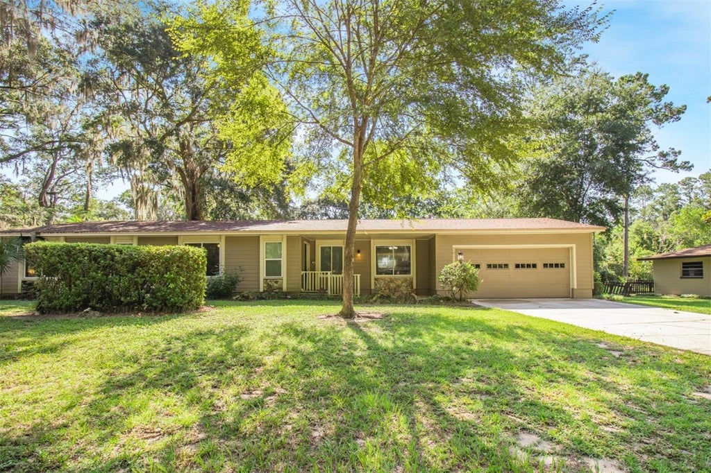 Photo of 2925 NW 31st Terrace, Gainesville, FL 32605 (MLS # GC542353)
