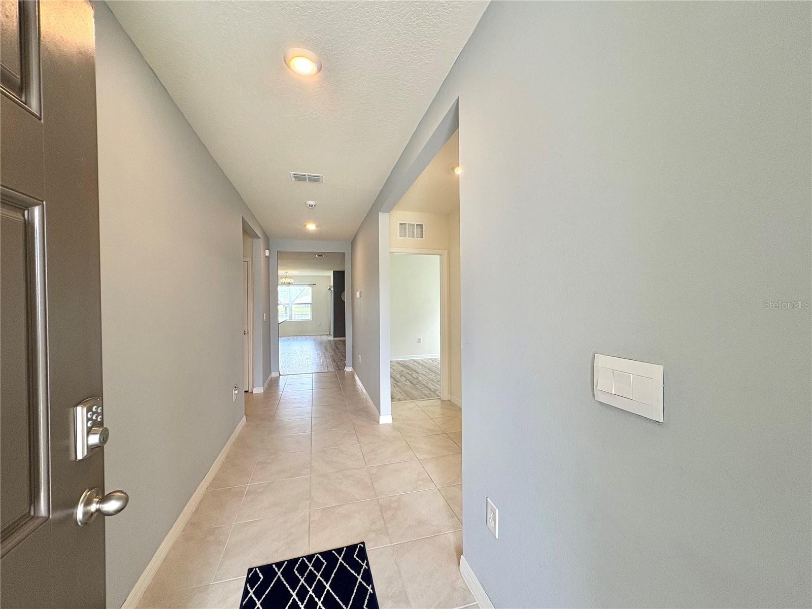 915 NOBLE RUN
