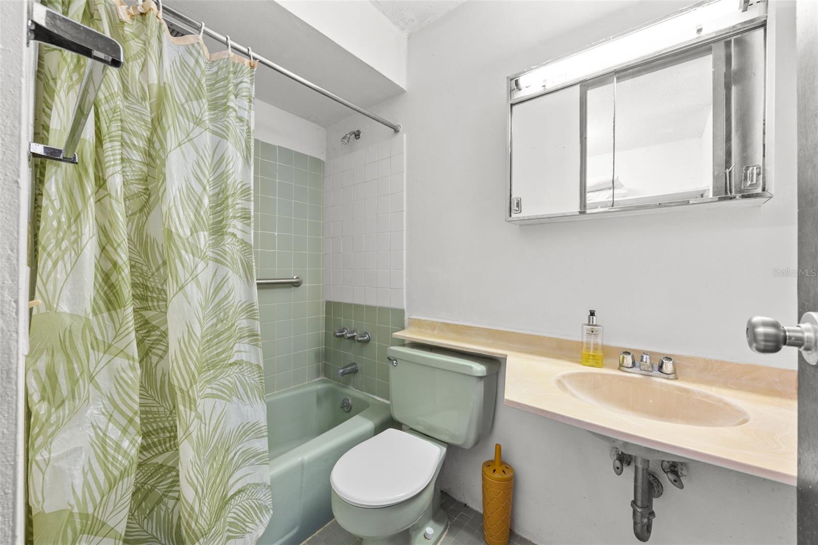 SANDY HILLS - Residential