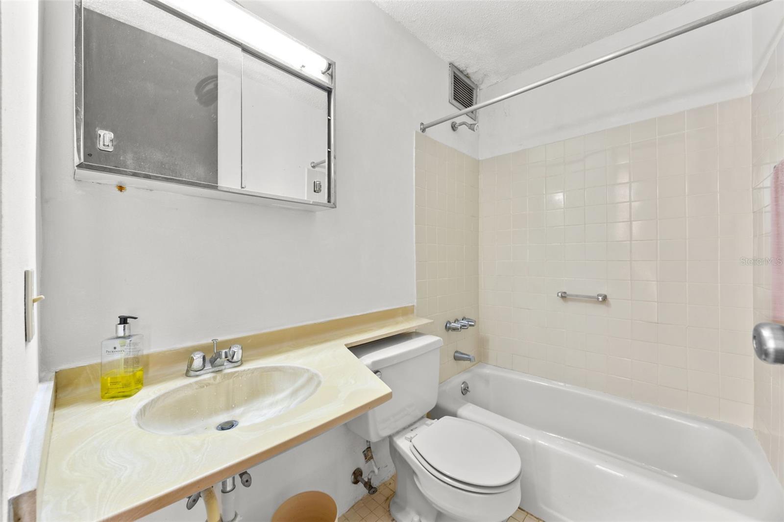 SANDY HILLS - Residential