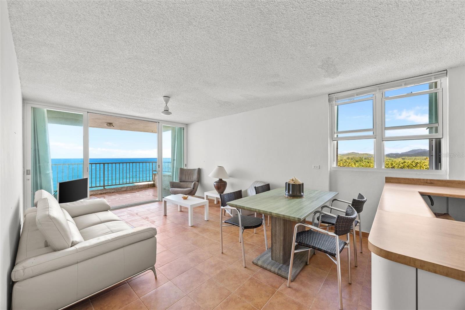 SANDY HILLS - Residential