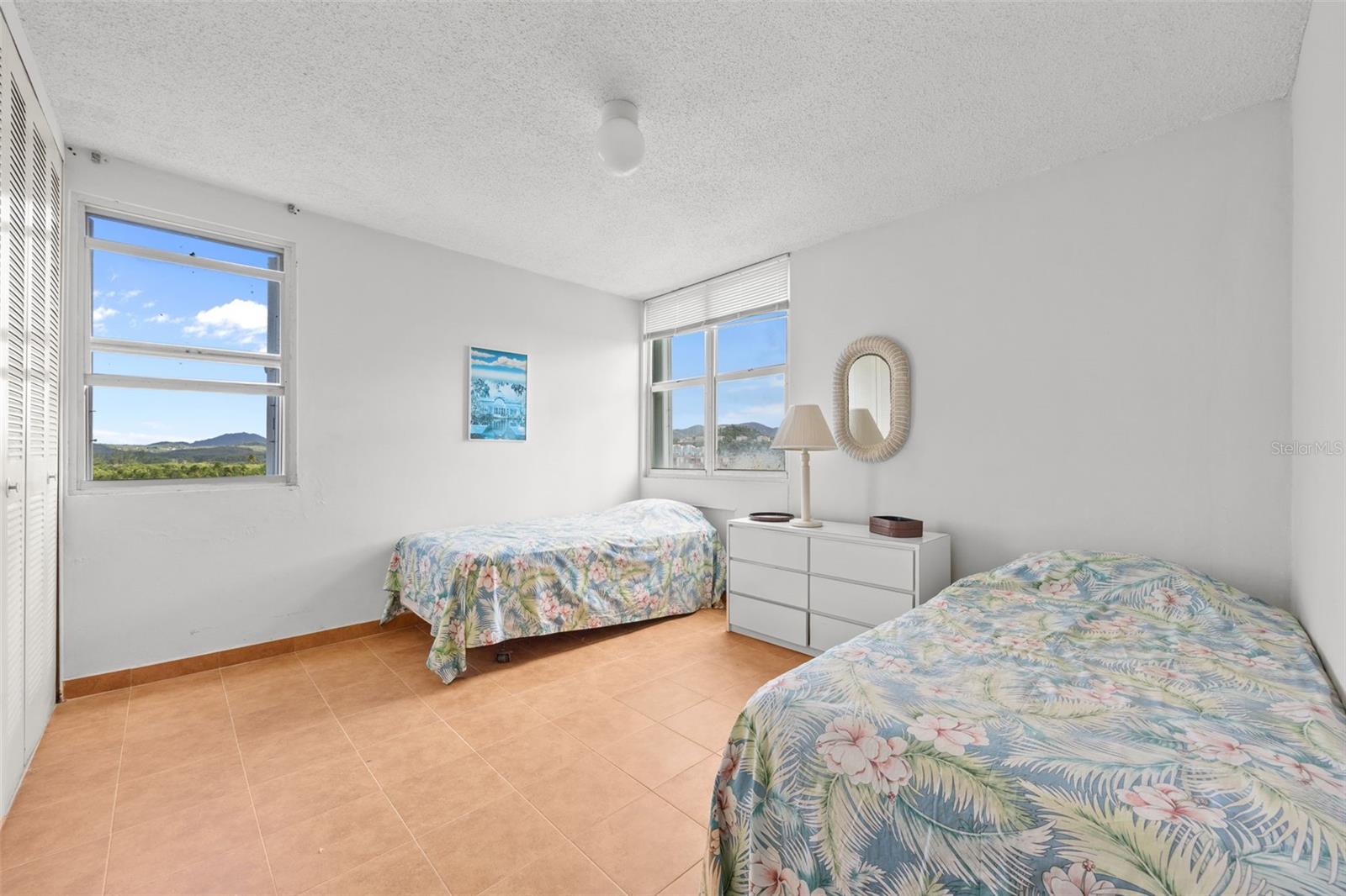 SANDY HILLS - Residential