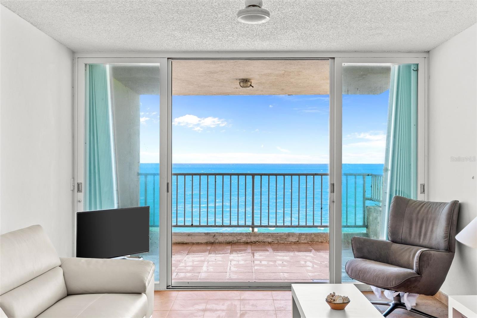 49 CALLE ROSENDO M CINTRON 5F