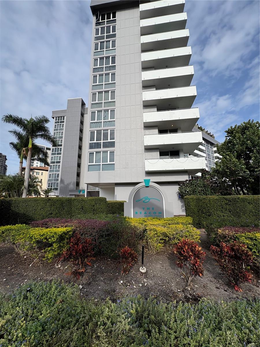 BEACON ON 3RD ST THE - Residential Lease