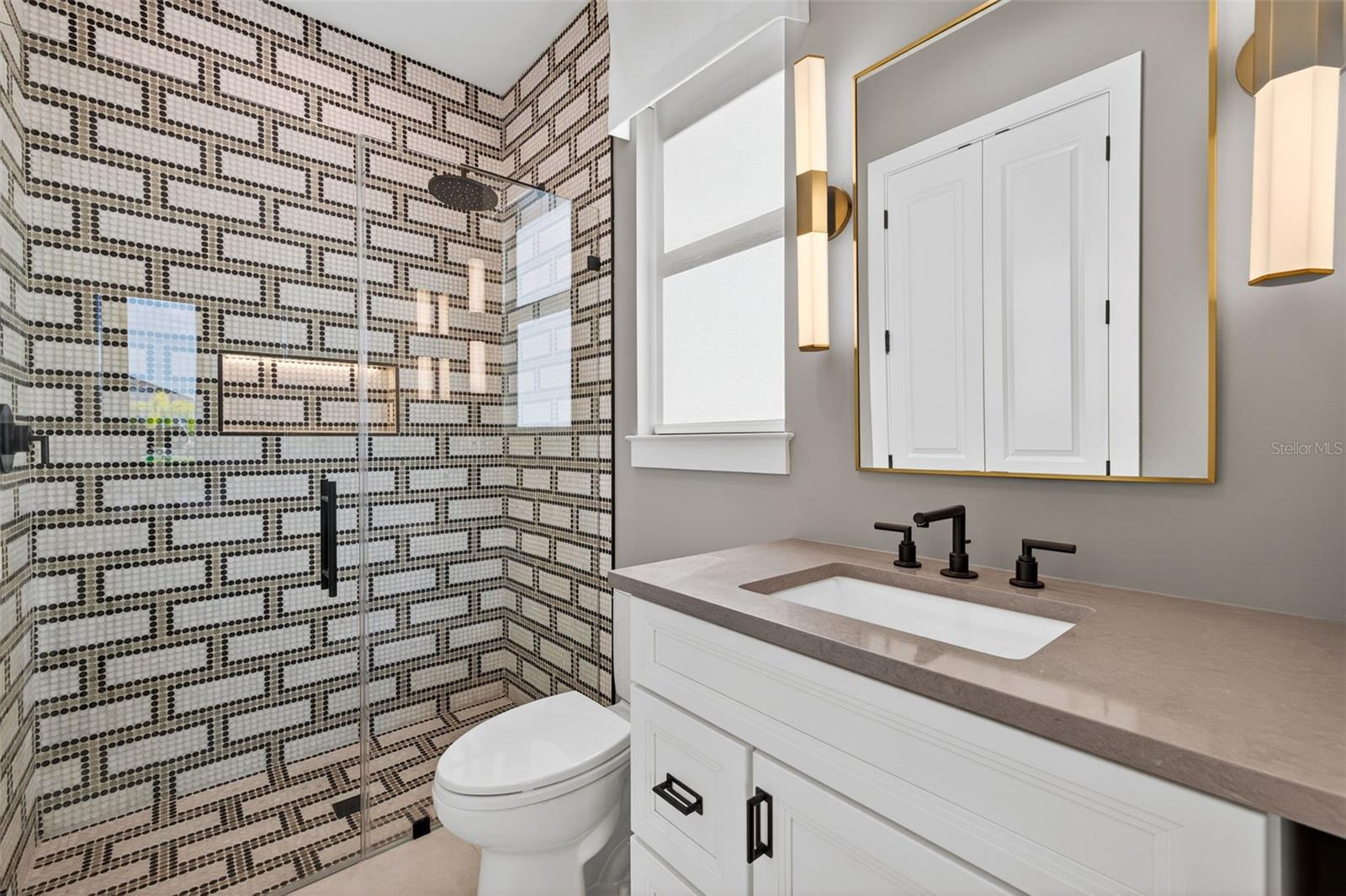 WILD BLUE AT WATERSIDE PHASE 1 - Residential