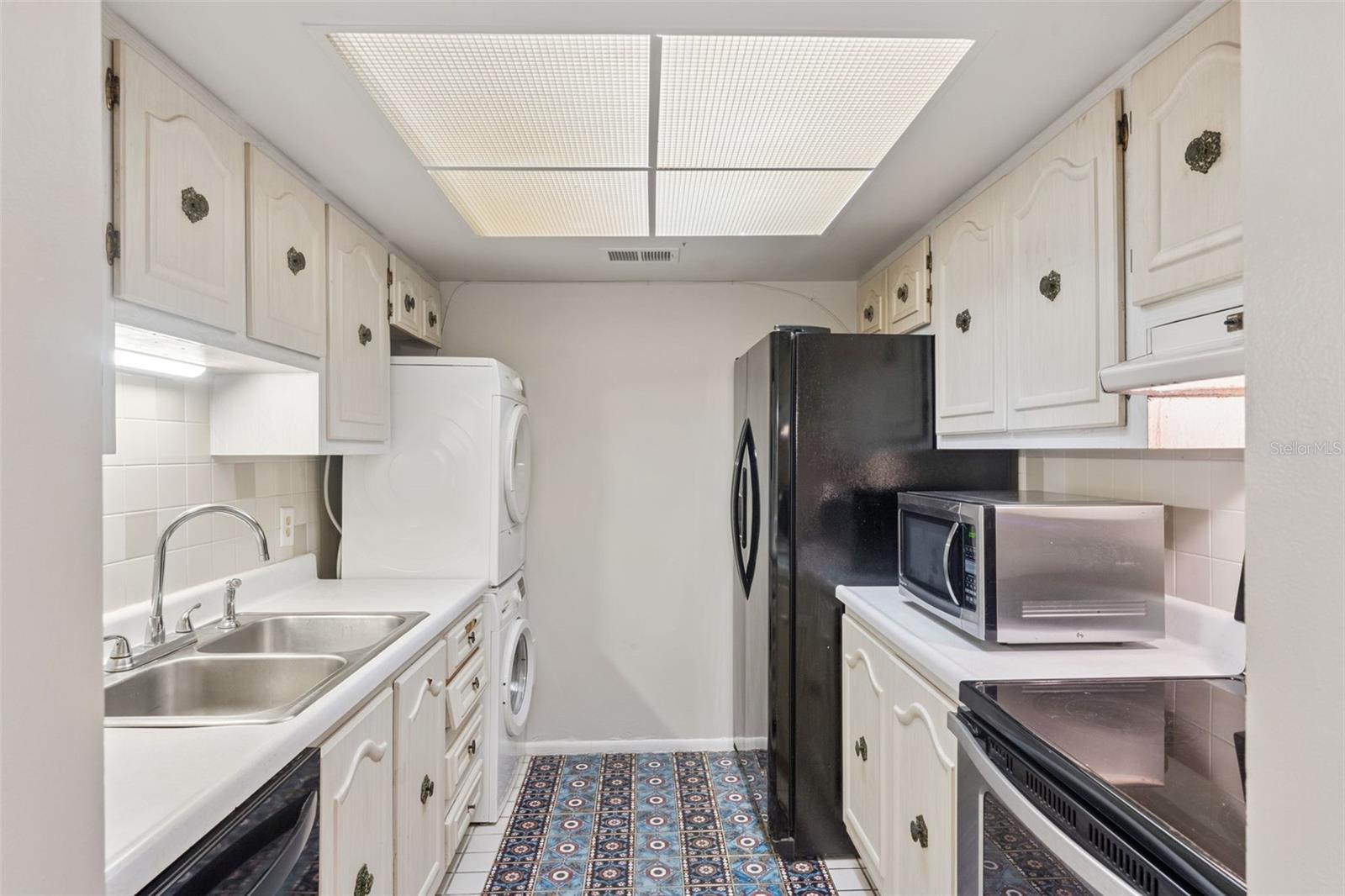 SANDLEWOOD CONDO - Residential