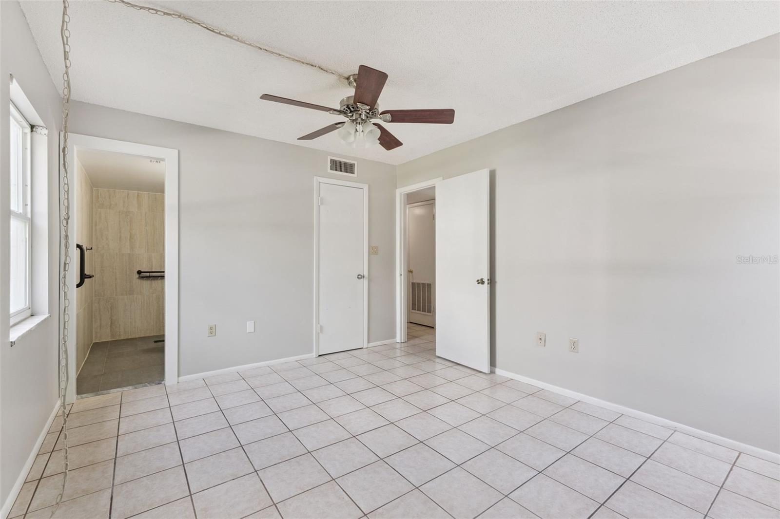 SANDLEWOOD CONDO - Residential