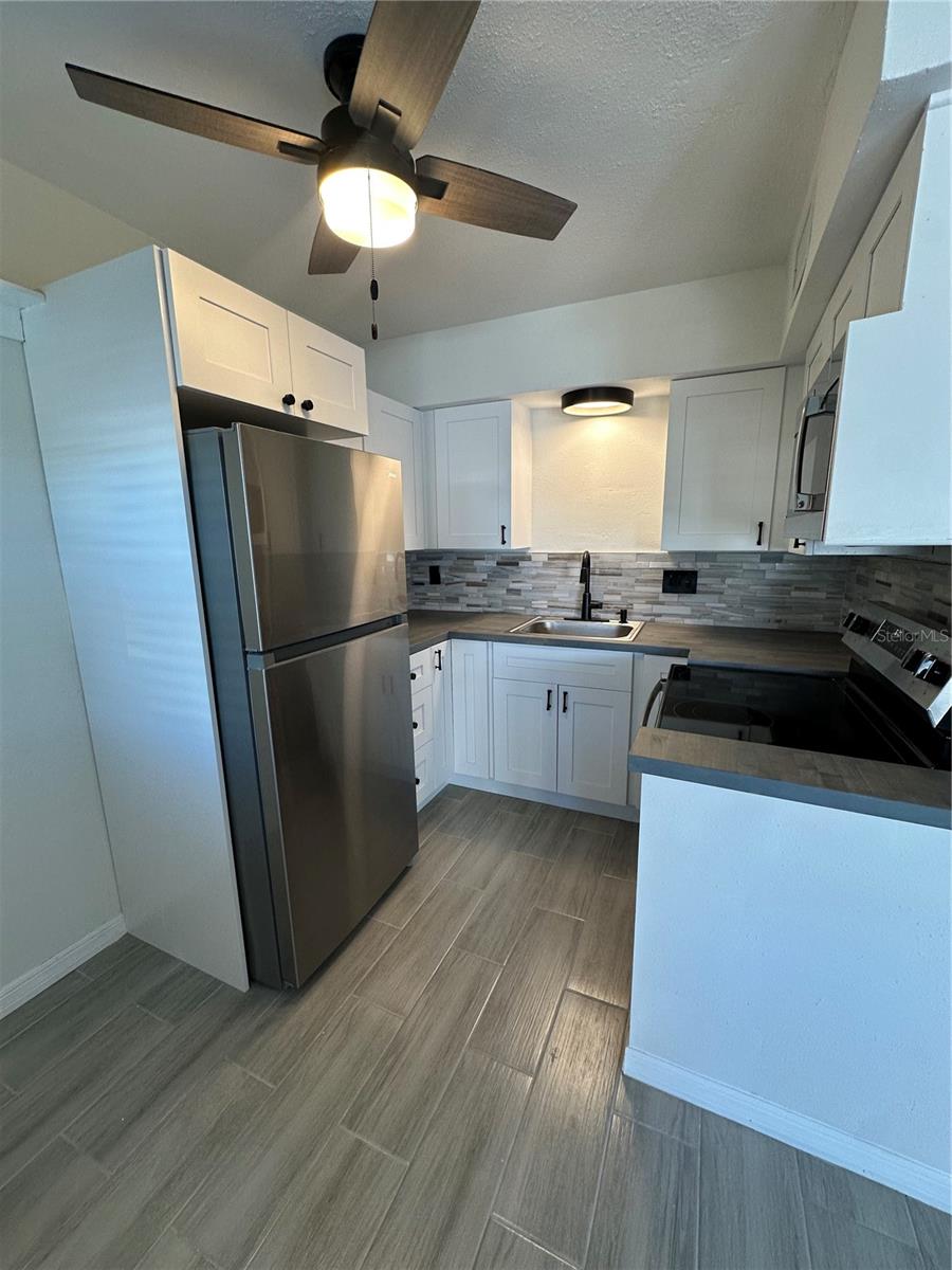 250 ROSERY ROAD NW 227