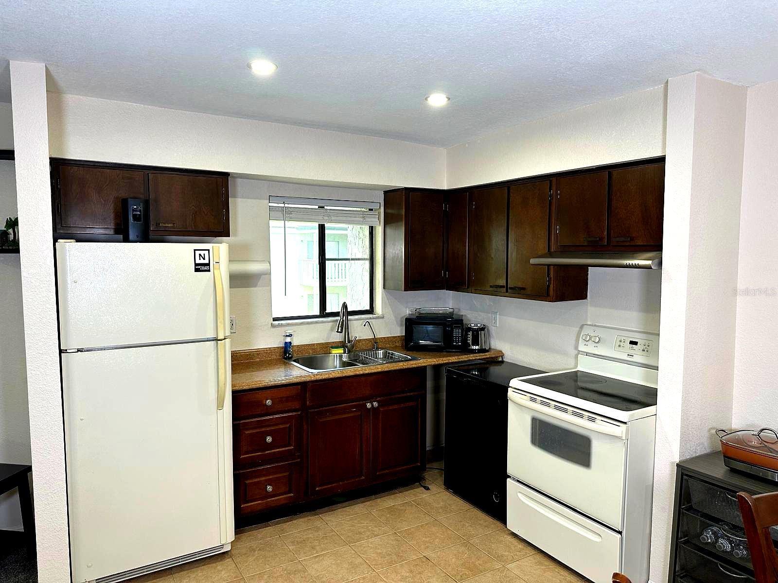 SPRINGWOOD VILLAGE - Residential