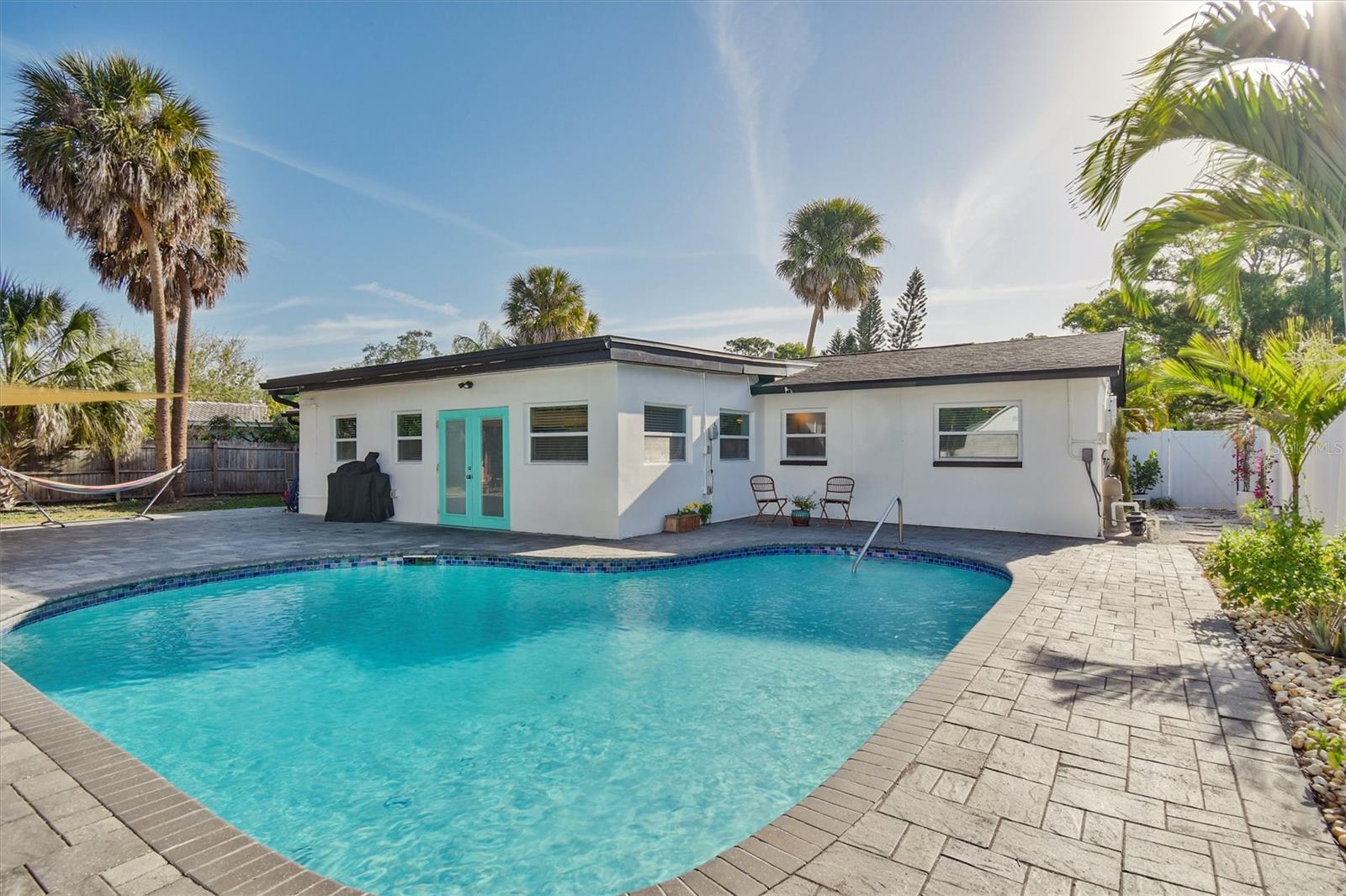 MEADOW LAWN 9TH ADD - Residential