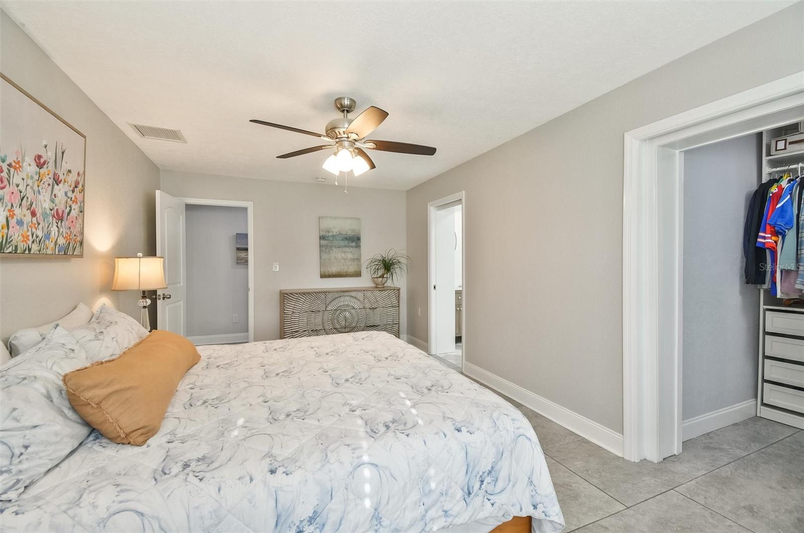 MEADOW LAWN 9TH ADD - Residential