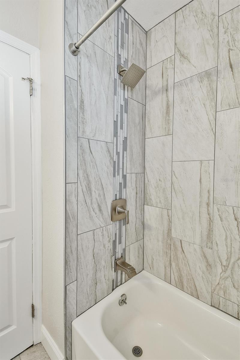 MEADOW LAWN 9TH ADD - Residential