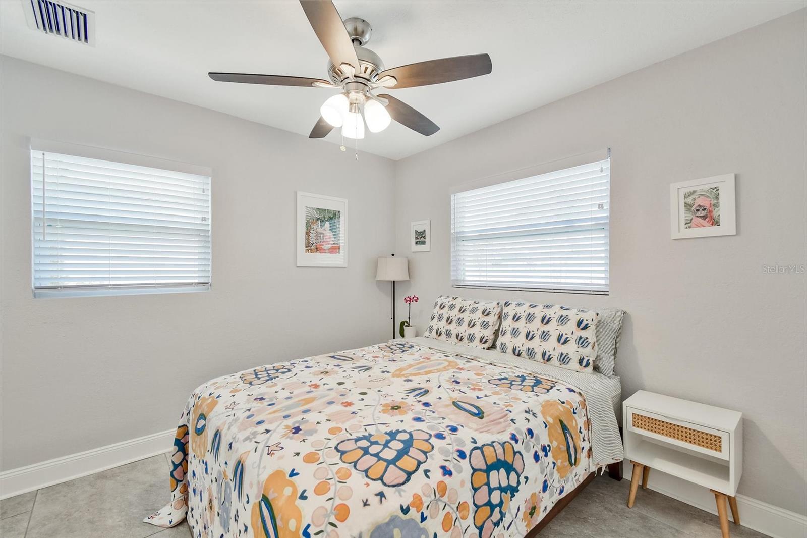 MEADOW LAWN 9TH ADD - Residential