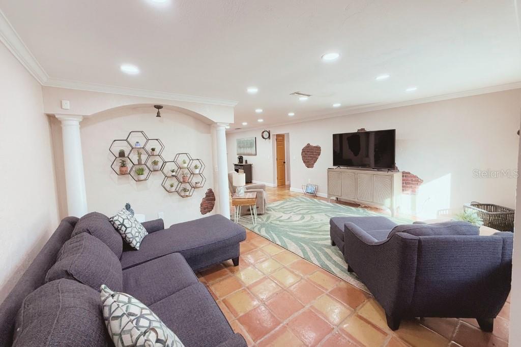 RIVERWOOD PARK - Residential