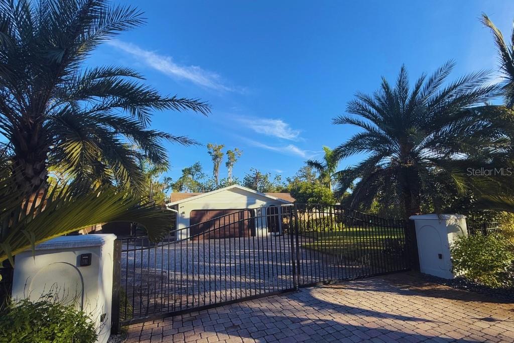 RIVERWOOD PARK - Residential