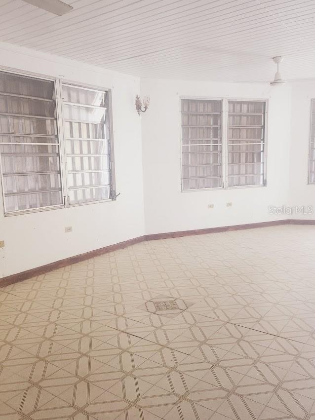 COLLORES WARD - Residential