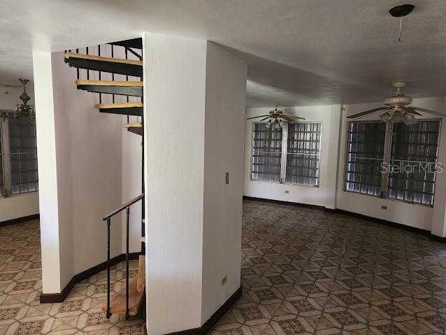 COLLORES WARD - Residential