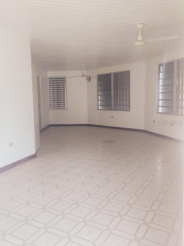 COLLORES WARD - Residential