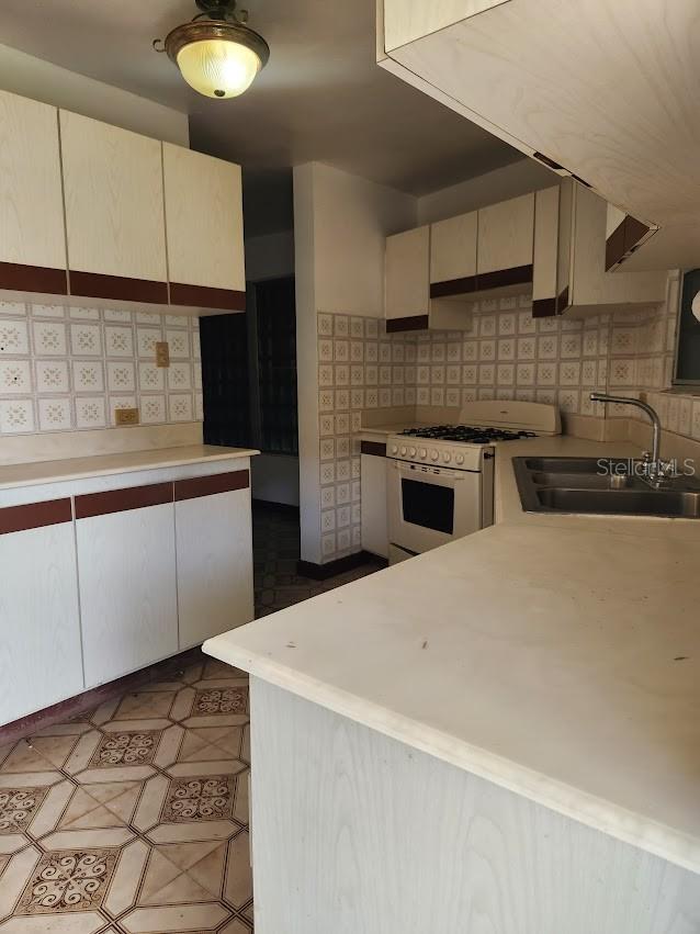 COLLORES WARD - Residential