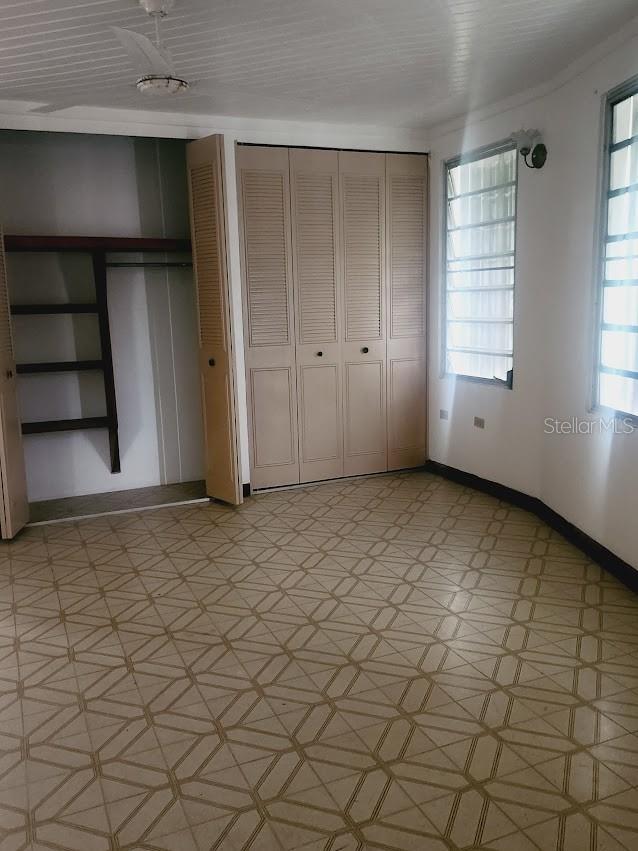 COLLORES WARD - Residential