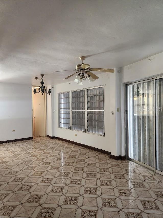 COLLORES WARD - Residential